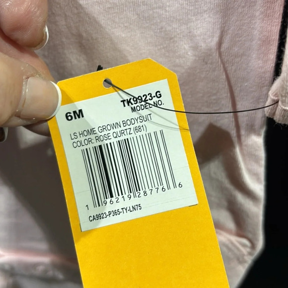 Carhartt Long Sleeve Homegrown,ruffle cap sleeve bodysuit/snap onesie,logo,fall - Picture 6 of 7